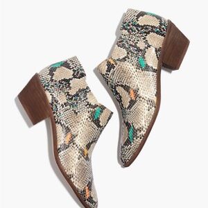 Madewell - The Myles Ankle Boot in Stamped Rainbow Snake / Size 6.5